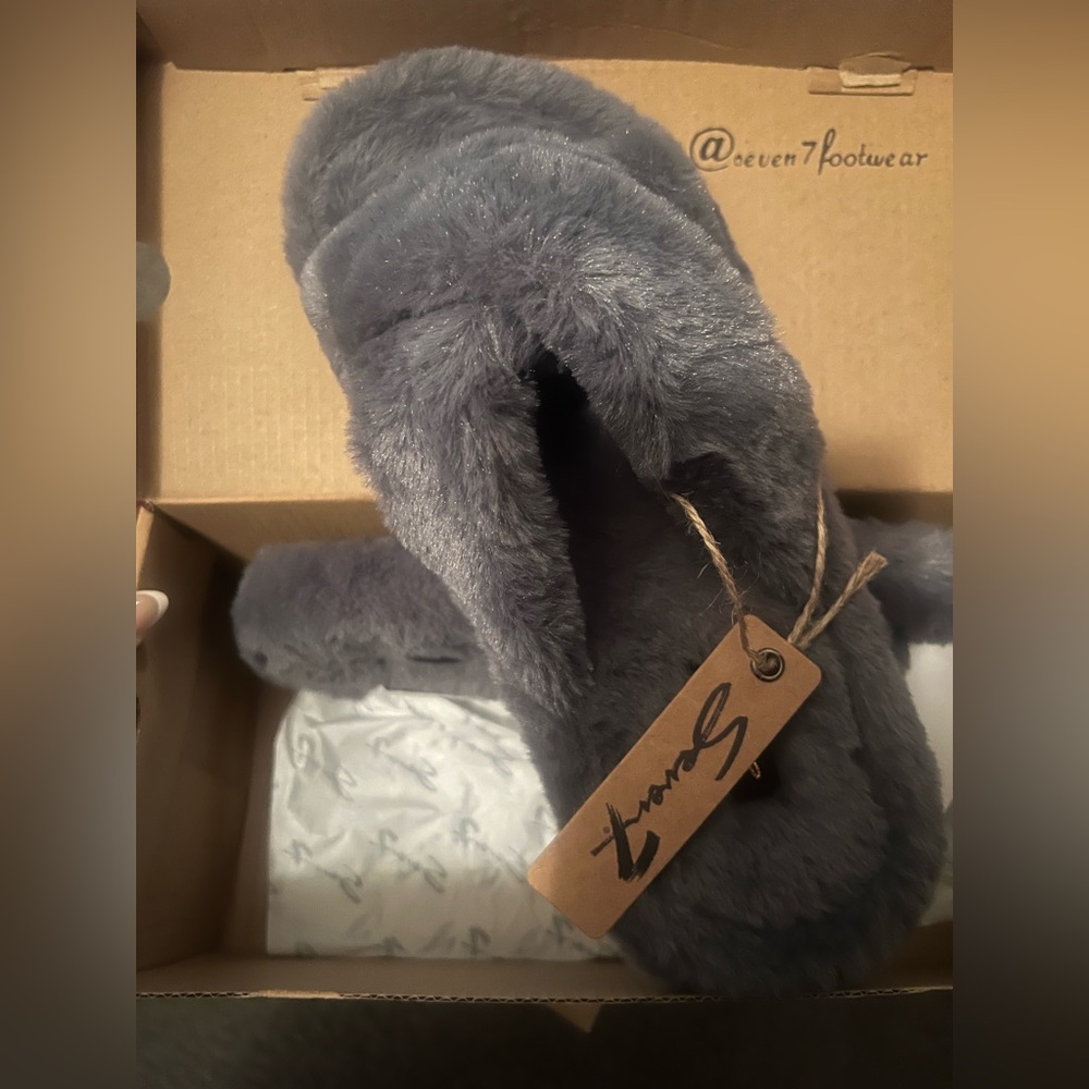 Seven7 Platinum Fuzzy Slippers